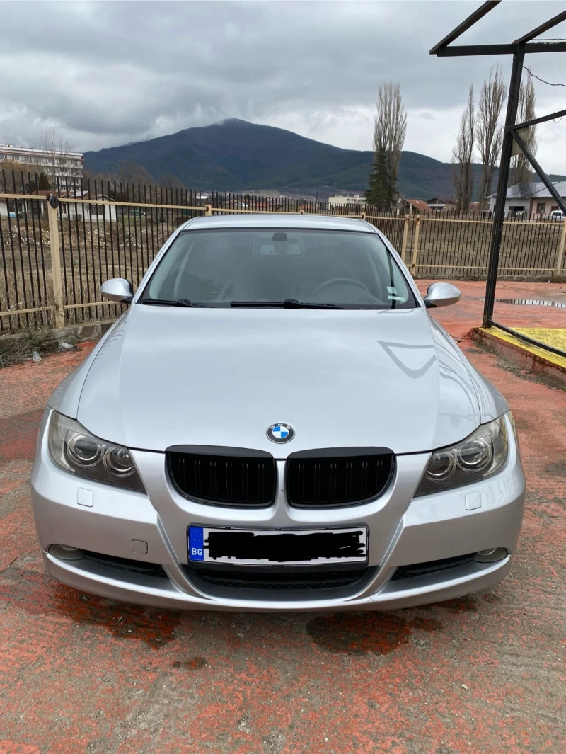 BMW 320, снимка 1 - Автомобили и джипове - 48484030