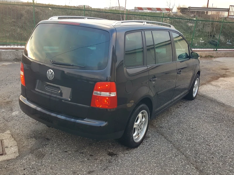 VW Touran FACELIFT, снимка 3 - Автомобили и джипове - 49042824