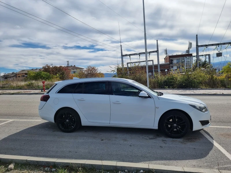 Opel Insignia 1.6 CDTI, снимка 6 - Автомобили и джипове - 51172817