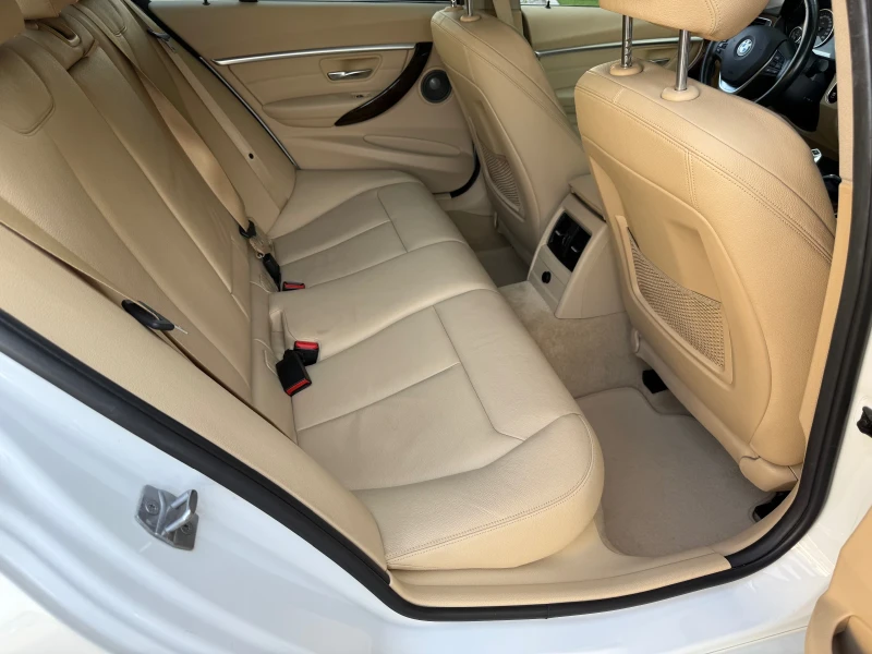 BMW 330 xDrive, снимка 10 - Автомобили и джипове - 51205717
