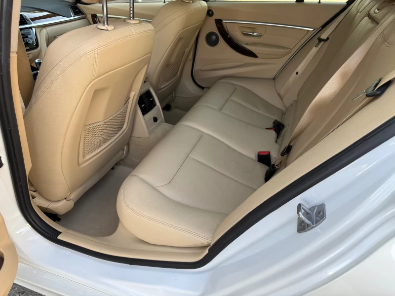 BMW 330 xDrive, снимка 9 - Автомобили и джипове - 51205717