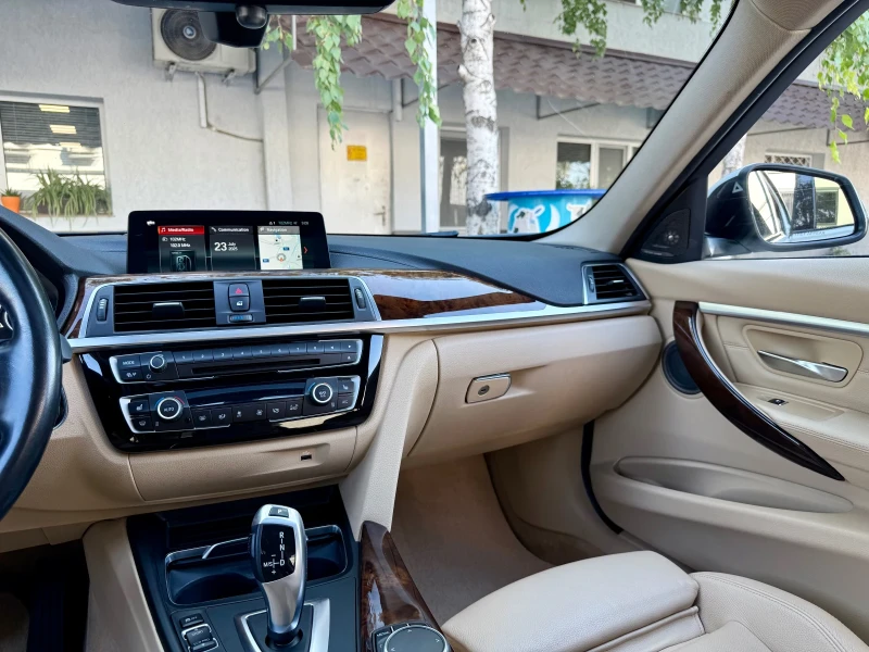 BMW 330 xDrive, снимка 16 - Автомобили и джипове - 51205717