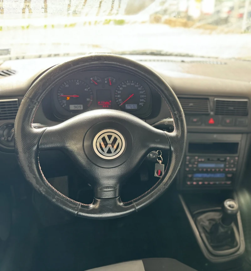 VW Golf, снимка 8 - Автомобили и джипове - 52096234