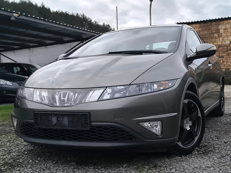 Honda Civic 1.8i-140кс-6 скорости-КЛИМАТРОНИК-ТОП СЪСТОЯНИЕ !!, снимка 7 - Автомобили и джипове - 52629529