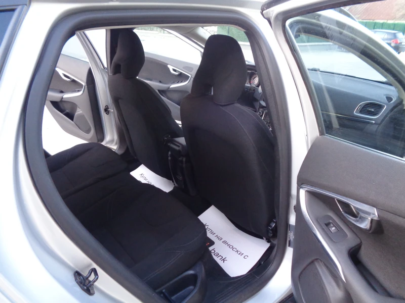 Volvo V40 Cross Country 1.6HDI-D2-115-BARTER-LIZING, снимка 13 - Автомобили и джипове - 52840100
