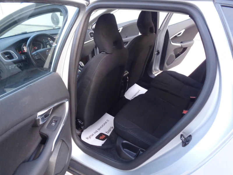 Volvo V40 Cross Country 1.6HDI-D2-115-BARTER-LIZING, снимка 11 - Автомобили и джипове - 52840100