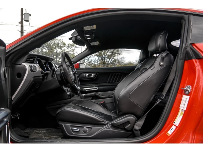 Ford Mustang GT * * CARFAX * * АВТО КРЕДИТ * * , снимка 5 - Автомобили и джипове - 53216922