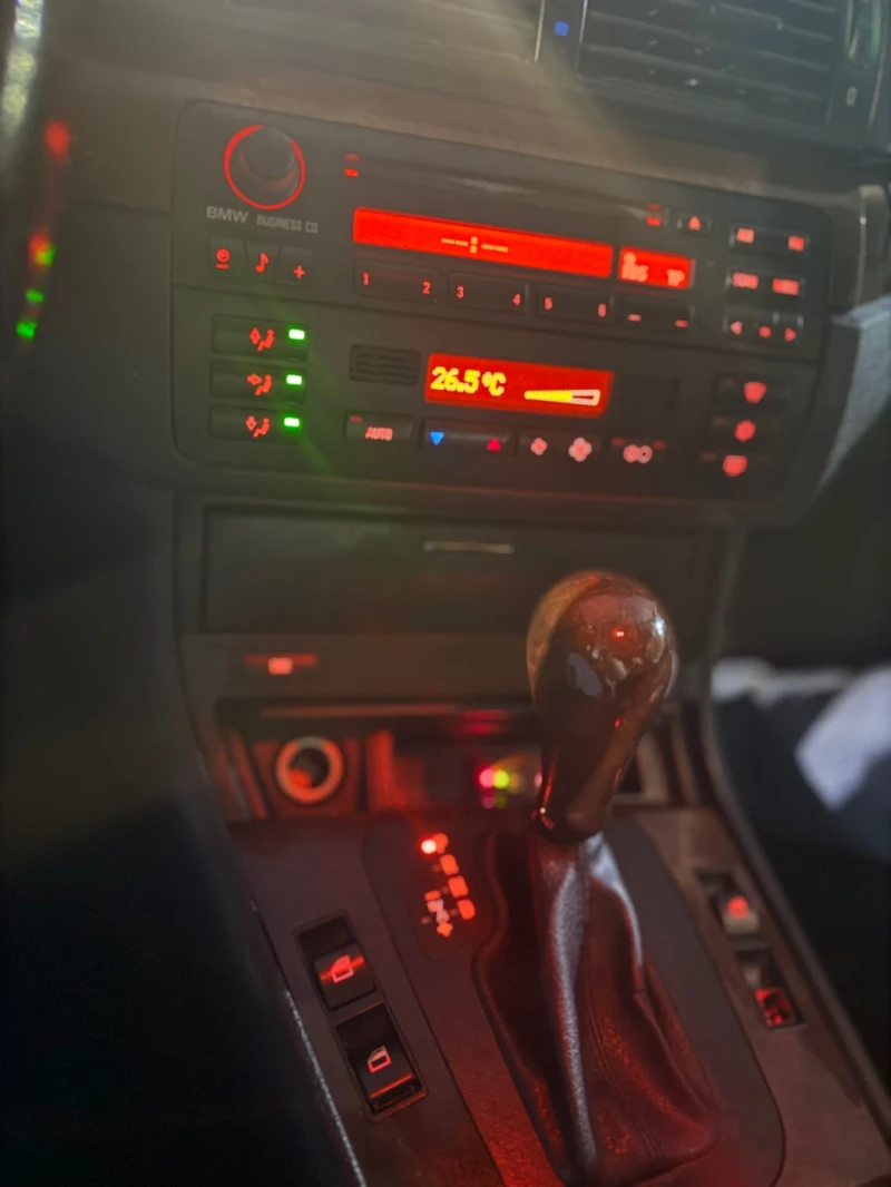 BMW 320 Cupe Automat Gas!!, снимка 8 - Автомобили и джипове - 53221130