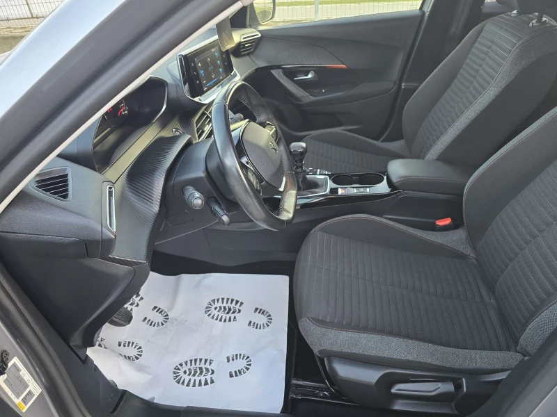 Peugeot 2008 1.5 DIZEL , снимка 8 - Автомобили и джипове - 53328593