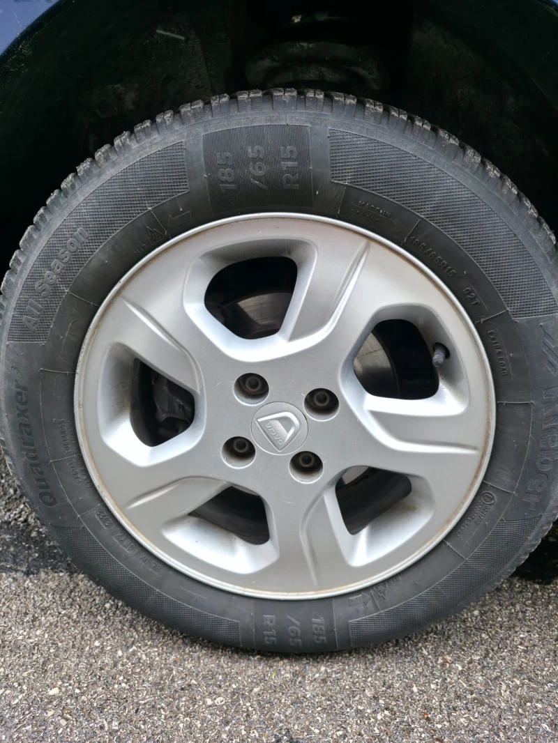 Dacia Sandero Автоматик/Навигация/Ел.стъкла/Климатик, снимка 15 - Автомобили и джипове - 53329593