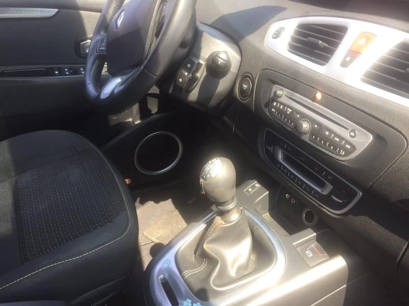 Renault Grand scenic 1.5 dci 2br.tip K9K JB, снимка 12 - Автомобили и джипове - 10706631