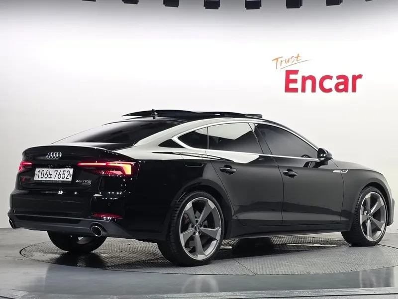 Audi A5 45 TFSI QUATTRO PREMIUM SPORTBACK, снимка 2 - Автомобили и джипове - 55321187