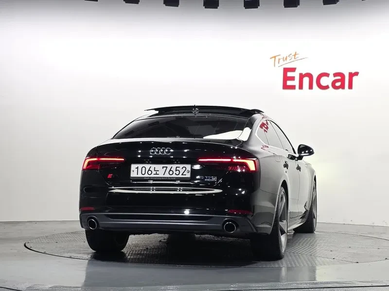 Audi A5 45 TFSI QUATTRO PREMIUM SPORTBACK, снимка 4 - Автомобили и джипове - 55321187