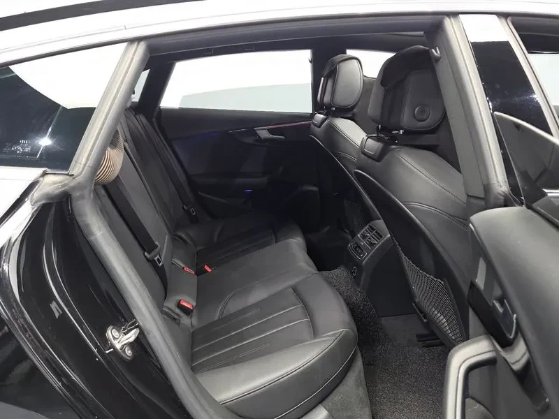Audi A5 45 TFSI QUATTRO PREMIUM SPORTBACK, снимка 12 - Автомобили и джипове - 55321187