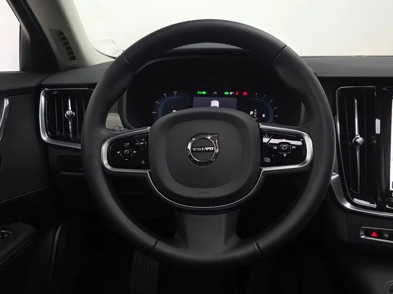 Volvo V90 2.0 Automatic, снимка 12 - Автомобили и джипове - 55974791