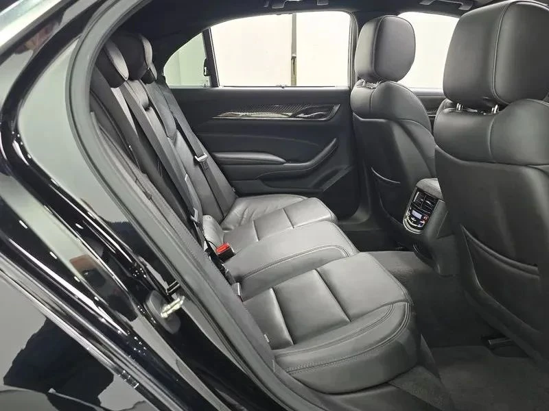 Cadillac Cts, снимка 11 - Автомобили и джипове - 56687822
