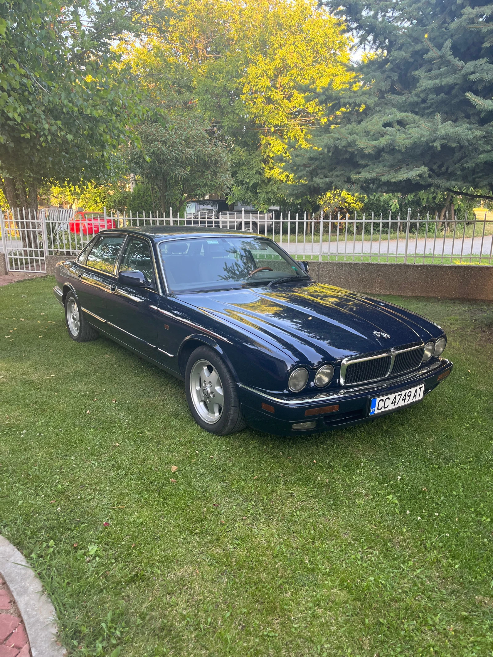 Jaguar Xj, снимка 1