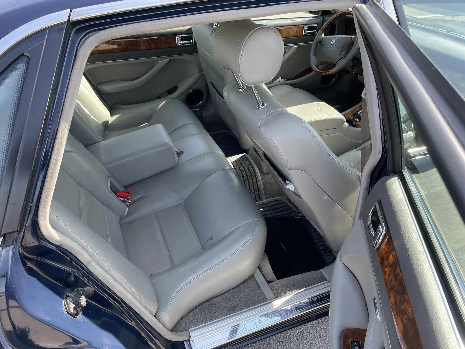 Jaguar Xj, снимка 10 - Автомобили и джипове - 41407651