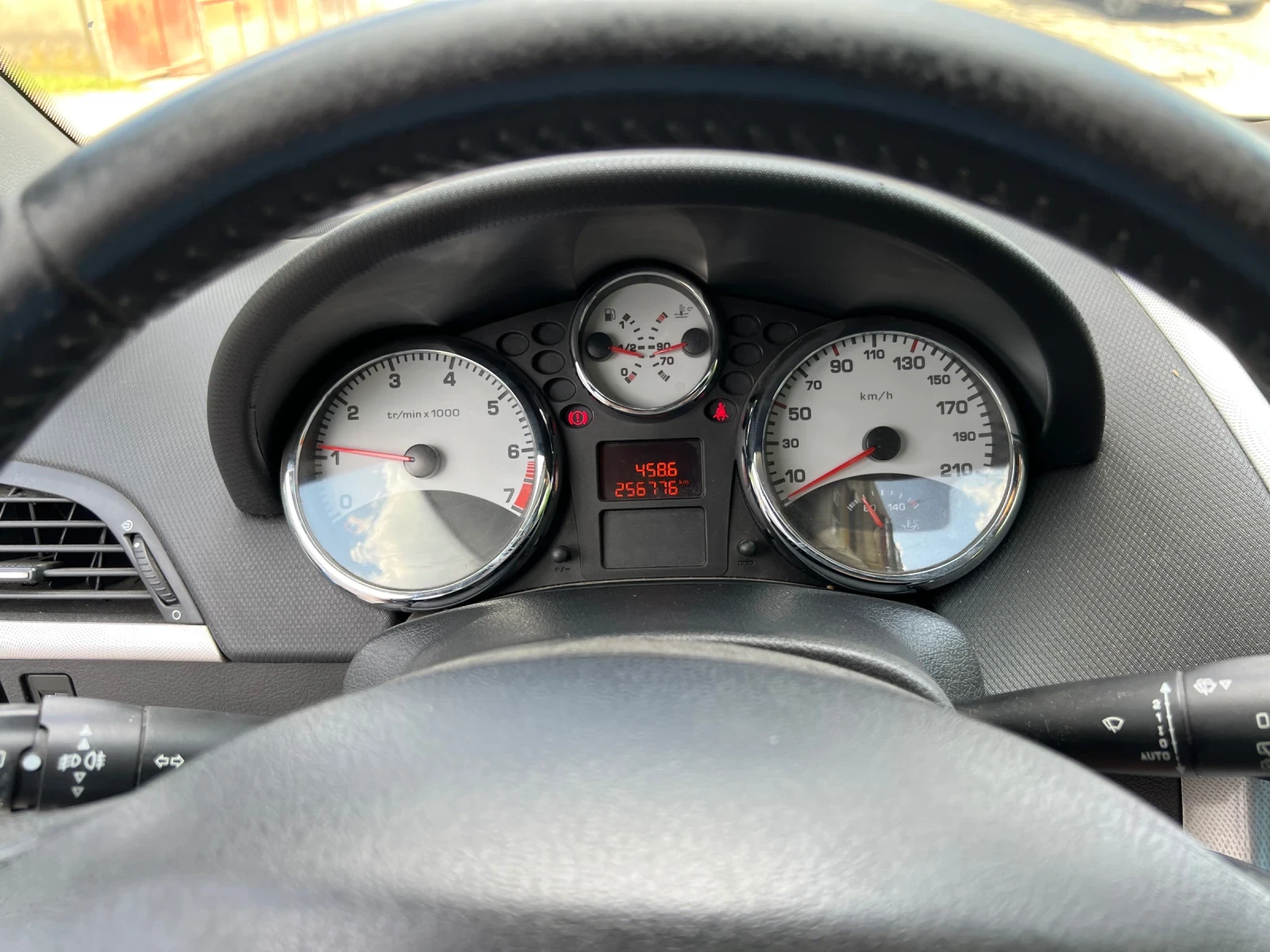Peugeot 207 1.6  120кс. - изображение 9