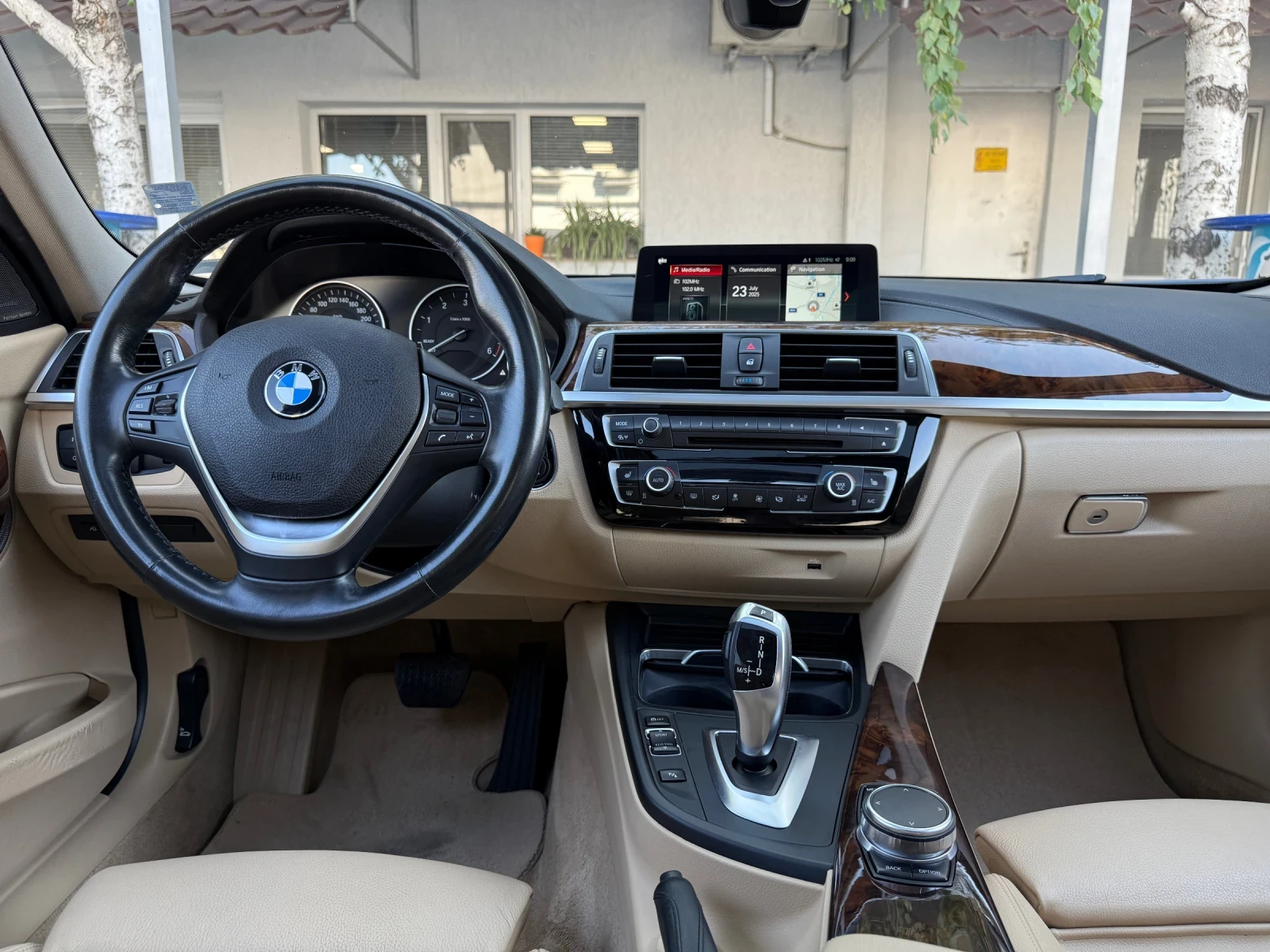 BMW 330 xDrive | Mobile.bg — изображение 14