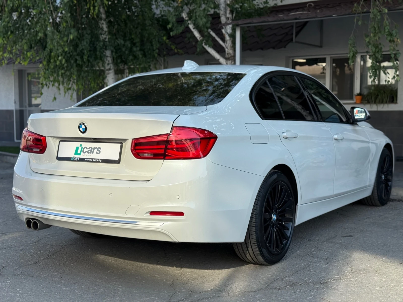 BMW 330 xDrive - изображение 4