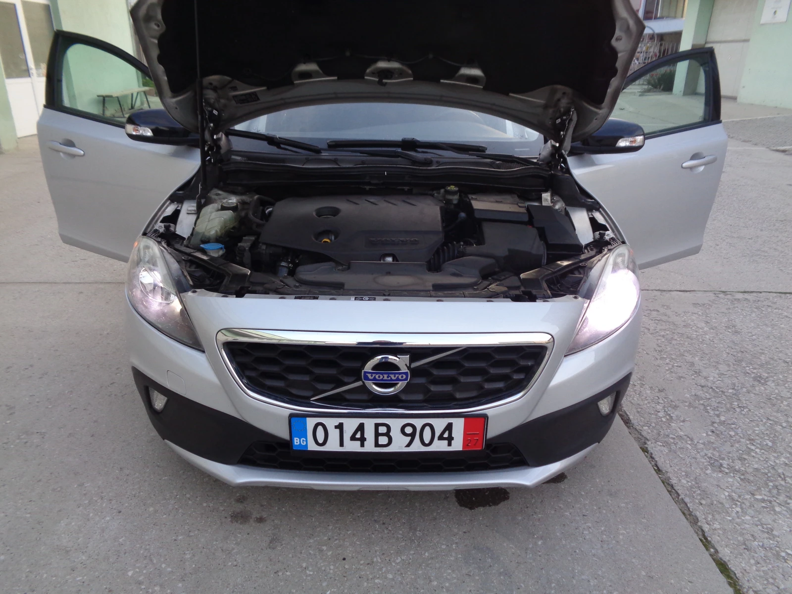 Volvo V40 Cross Country 1.6HDI-D2-115-BARTER-LIZING | Mobile.bg � ����������� 16
