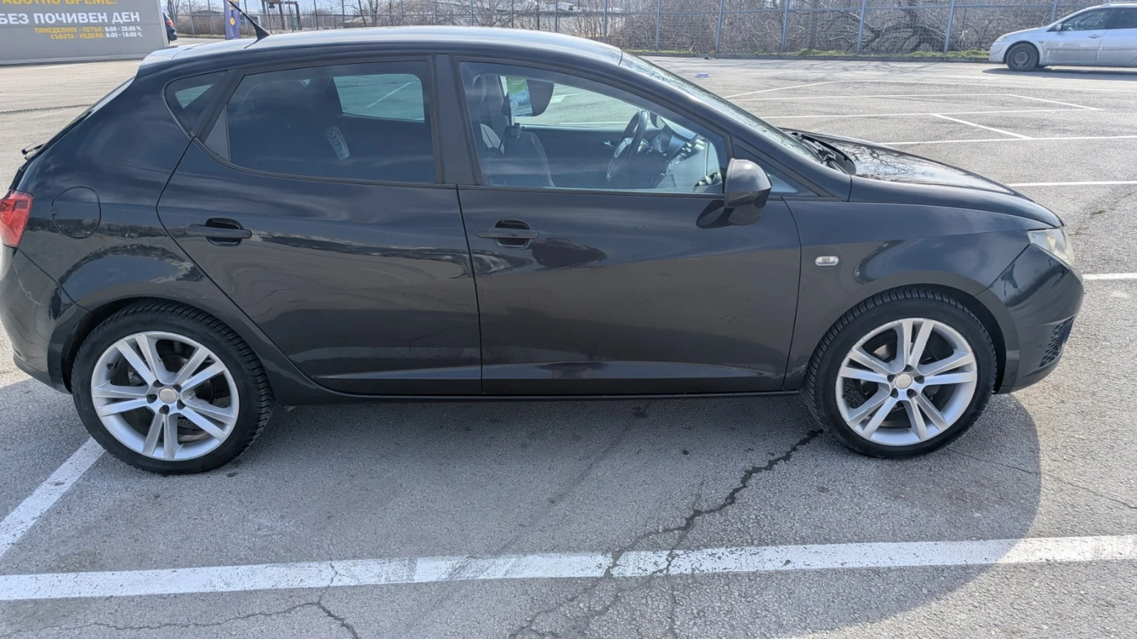 Seat Ibiza Sport, снимка 7 - Автомобили и джипове - 53719630