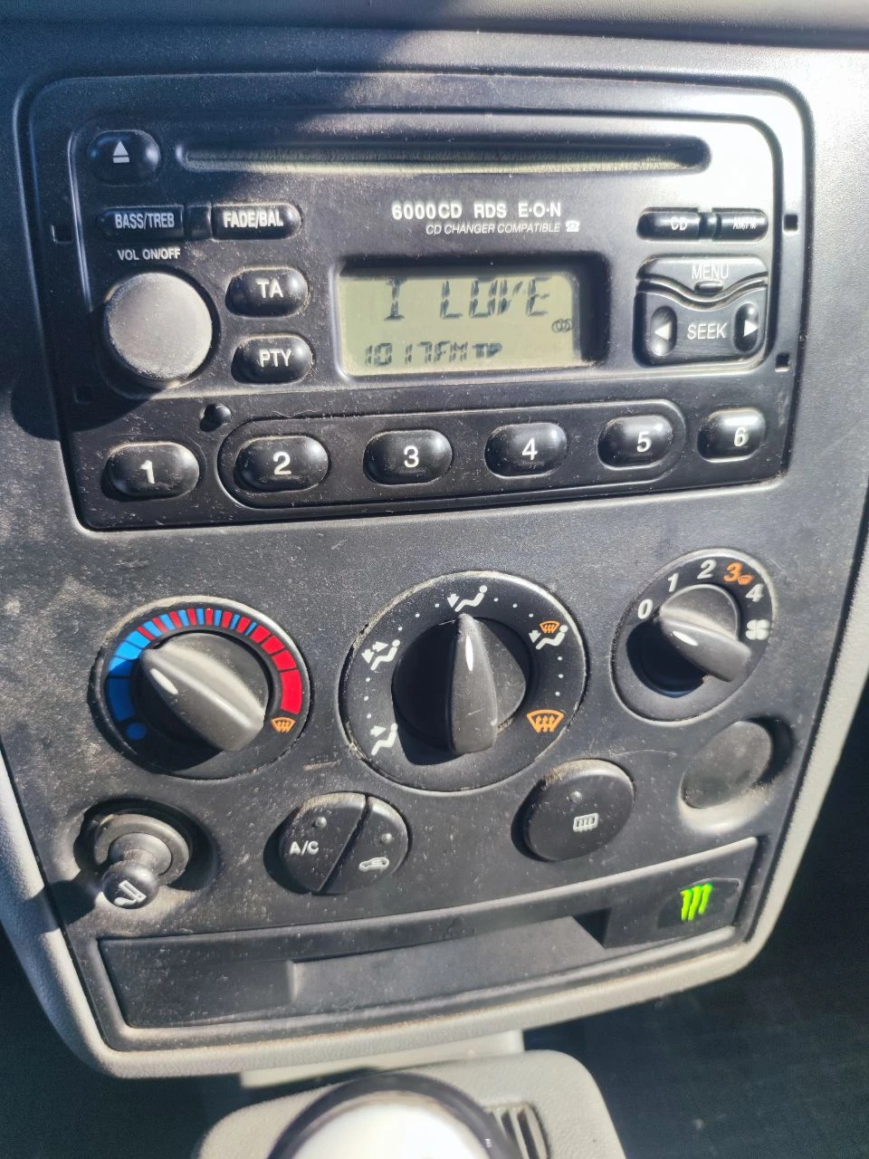 Ford Tourneo Connect, снимка 2 - Автомобили и джипове - 53747651