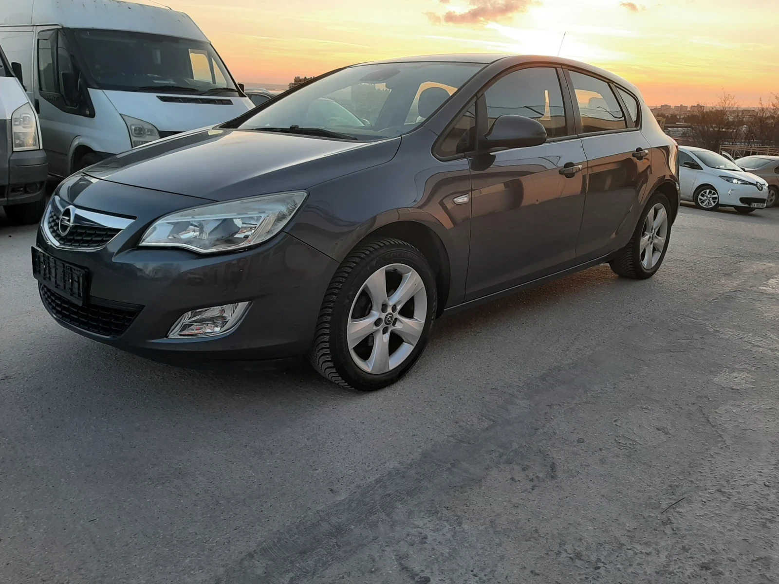 Opel Astra 1.4i 100кс