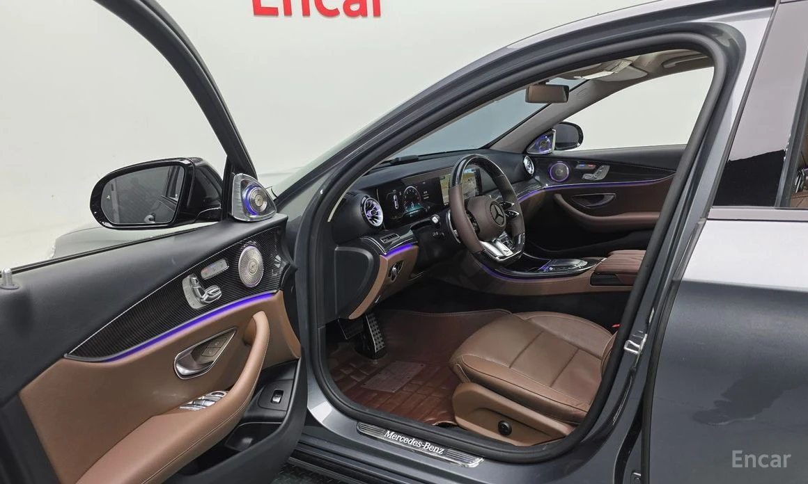 Mercedes-Benz E 300, снимка 13 - Автомобили и джипове - 53835995