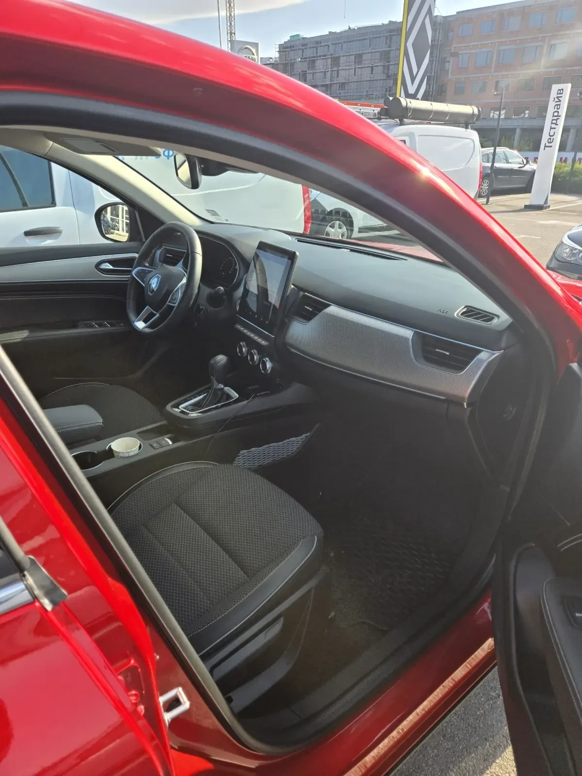 Renault Arkana, снимка 8 - Автомобили и джипове - 54284520