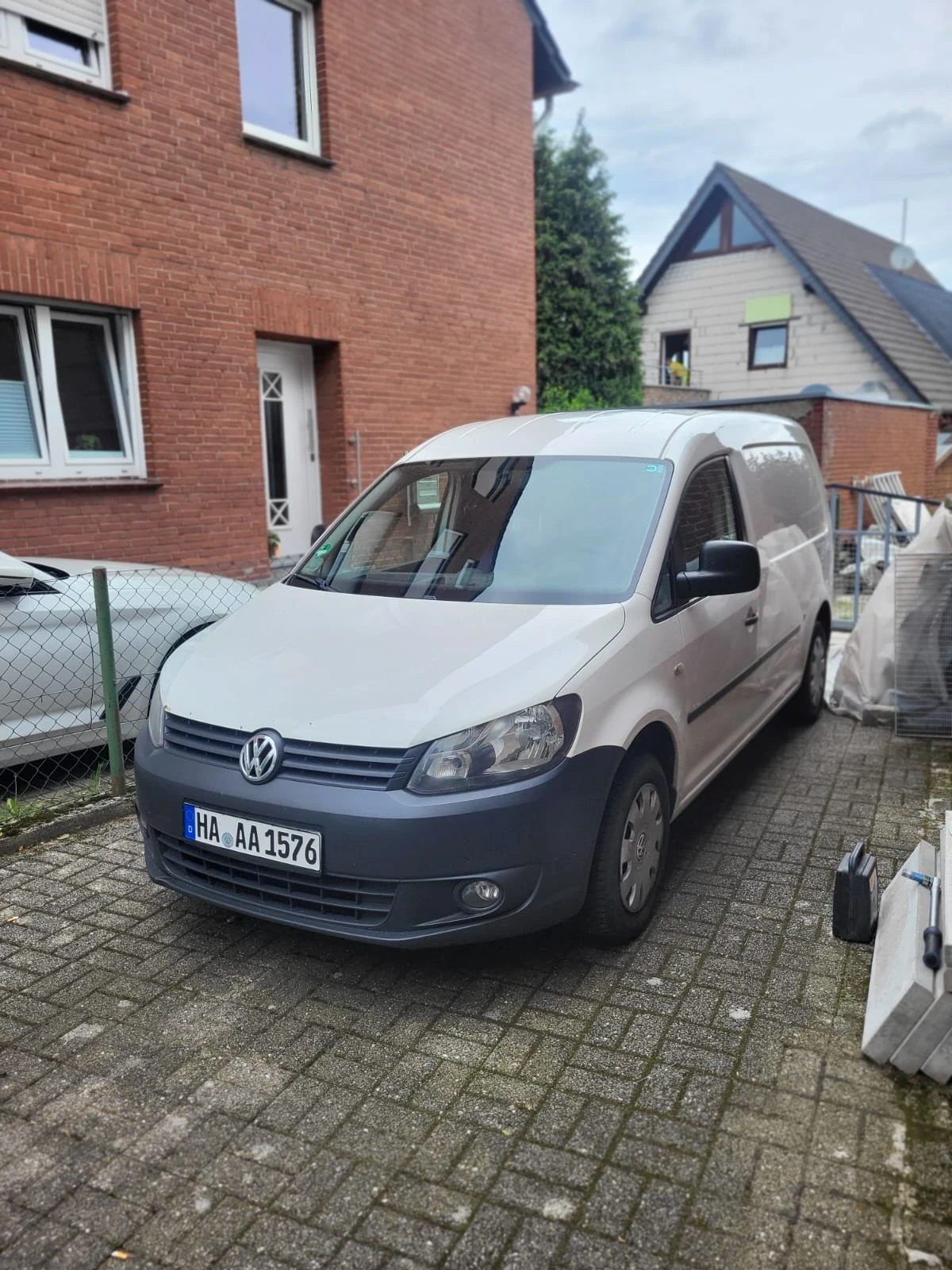 VW Caddy, снимка 2 - Автомобили и джипове - 54344100