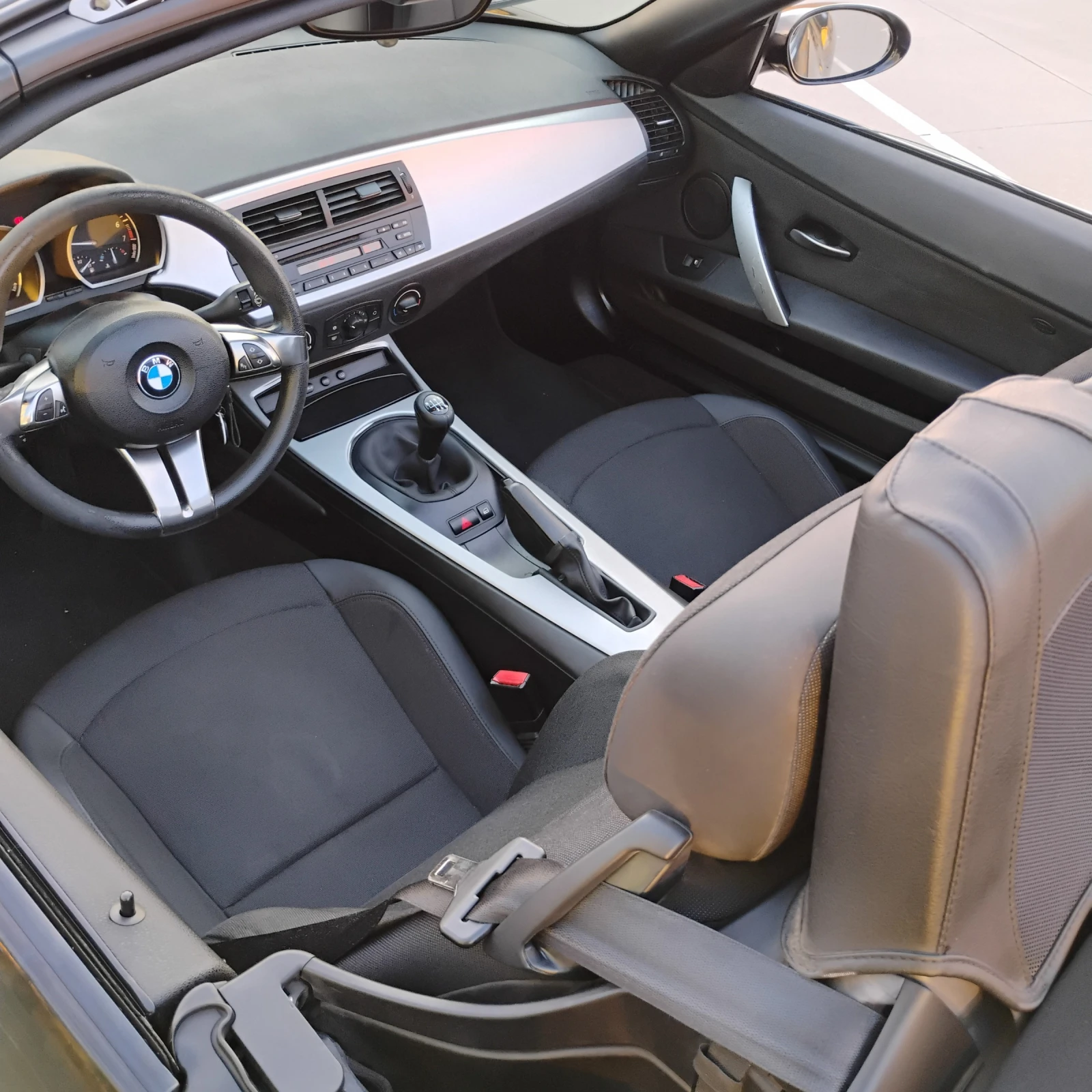 BMW Z4 2.0, снимка 17 - Автомобили и джипове - 54420571