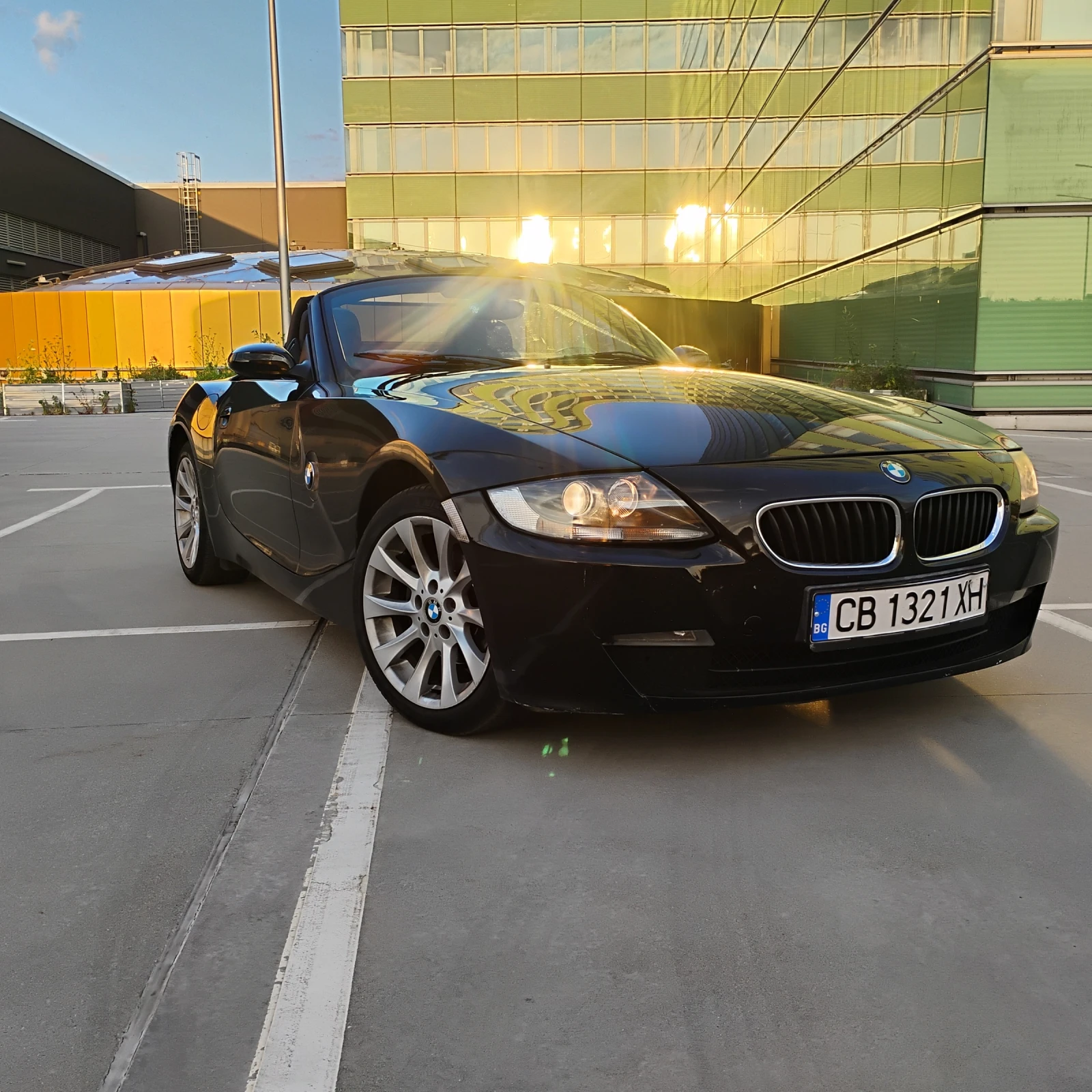 BMW Z4 2.0, снимка 3 - Автомобили и джипове - 54420571