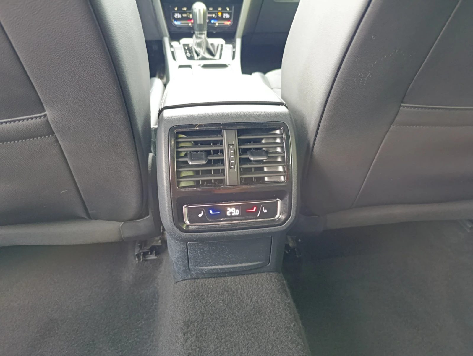 VW Arteon R-LINE �������� �� 04.2028 | Mobile.bg � ����������� 7