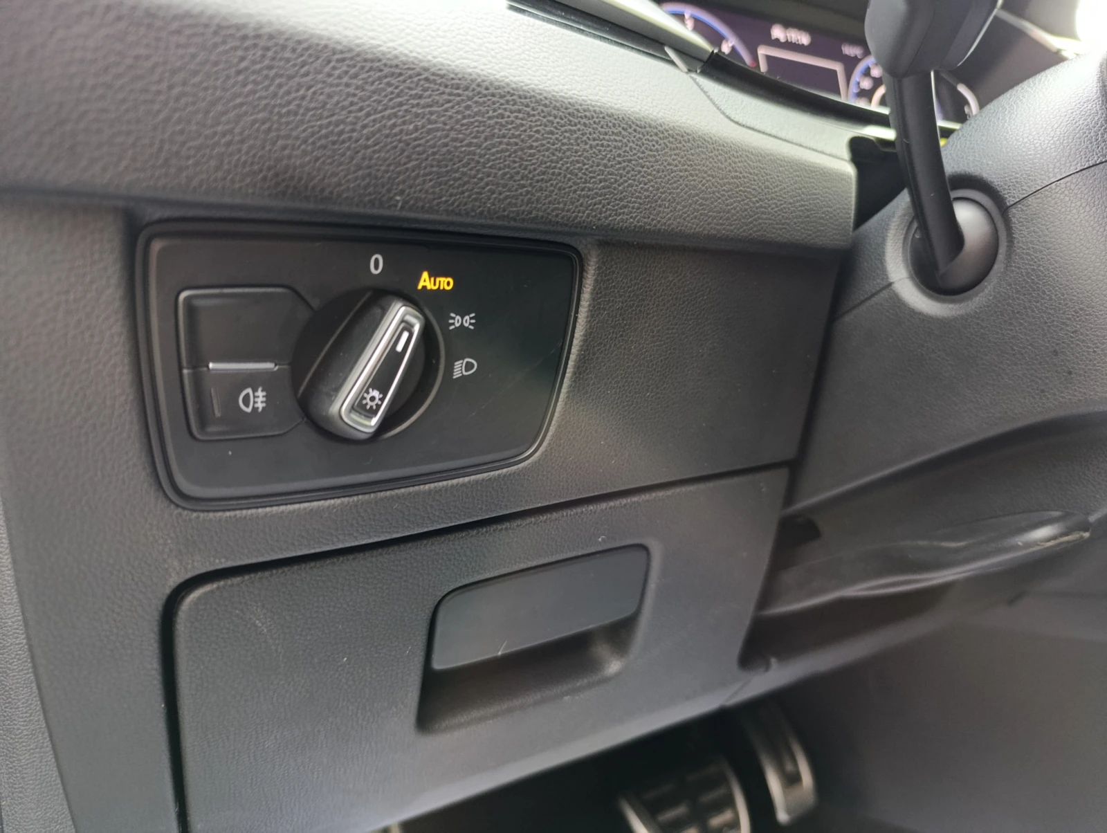VW Arteon R-LINE �������� �� 04.2028 | Mobile.bg � ����������� 13