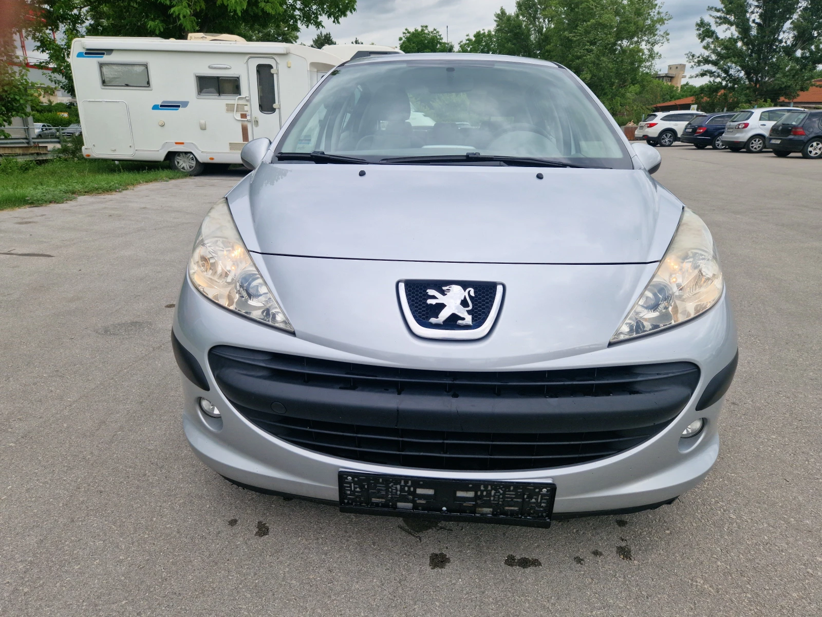Peugeot 207 1.4i 122000км!, снимка 2 - Автомобили и джипове - 54887542