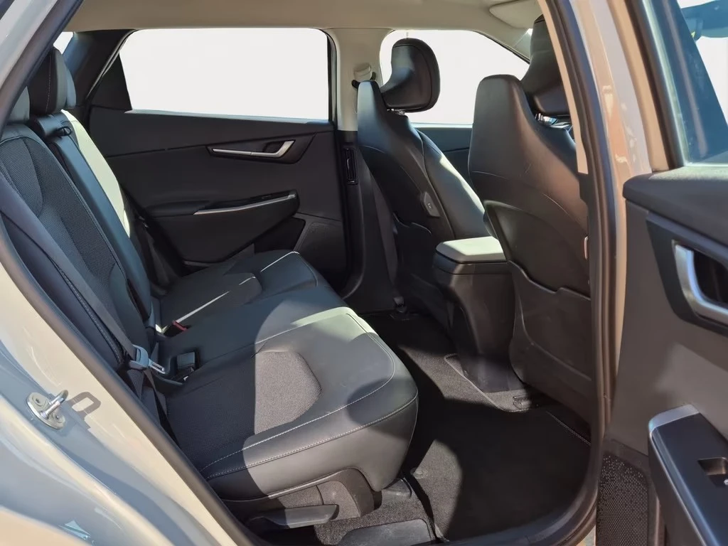 Kia EV6 AWD* Leather* Camera, снимка 10 - Автомобили и джипове - 54995344
