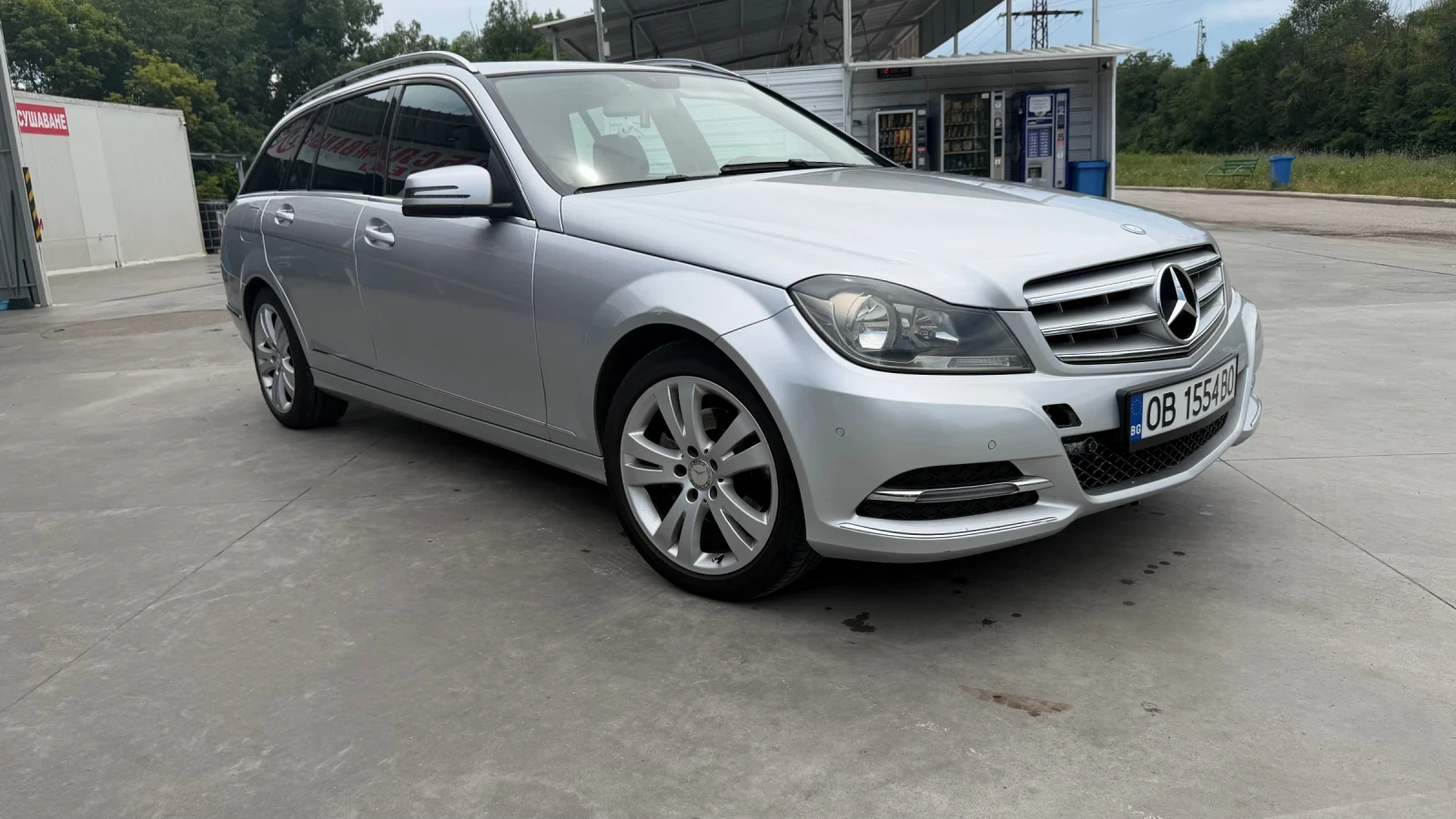 Mercedes-Benz C 220, снимка 2 - Автомобили и джипове - 55078355