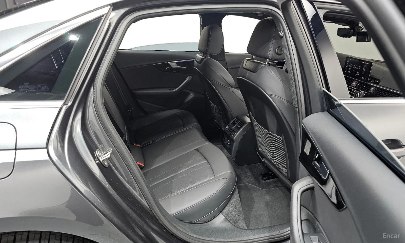Audi A4 B9.5* FULL* OBDUX* TEXNOTEST* TOP CENA* , снимка 11 - Автомобили и джипове - 55275523
