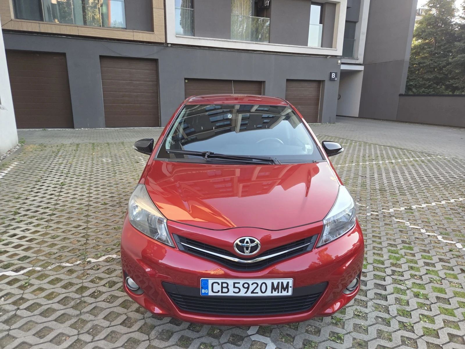 Toyota Yaris 2012g.1330куб.101к.с., снимка 3 - Автомобили и джипове - 55492895