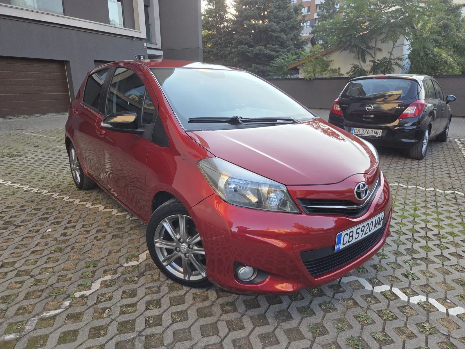 Toyota Yaris 2012g.1330куб.101к.с., снимка 5 - Автомобили и джипове - 55492895