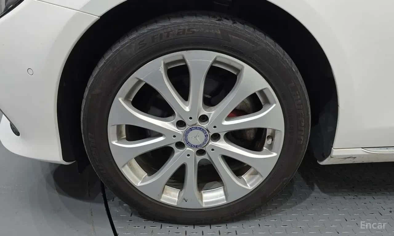 Mercedes-Benz E 220 * E220d 4MATIC Exclusive * ЦЕНА ДО БГ, снимка 5 - Автомобили и джипове - 55629886