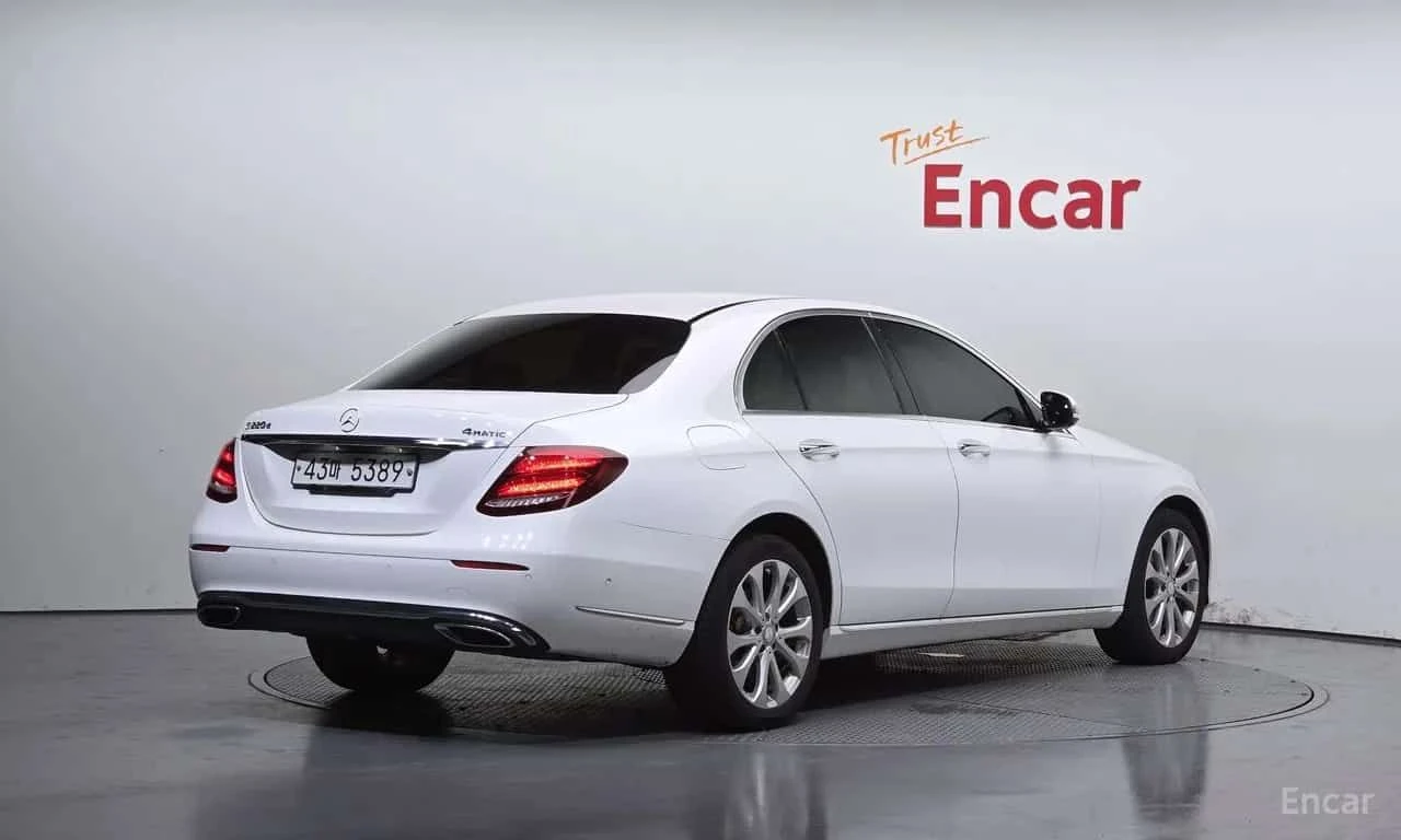 Mercedes-Benz E 220 * E220d 4MATIC Exclusive * ЦЕНА ДО БГ, снимка 2 - Автомобили и джипове - 55629886