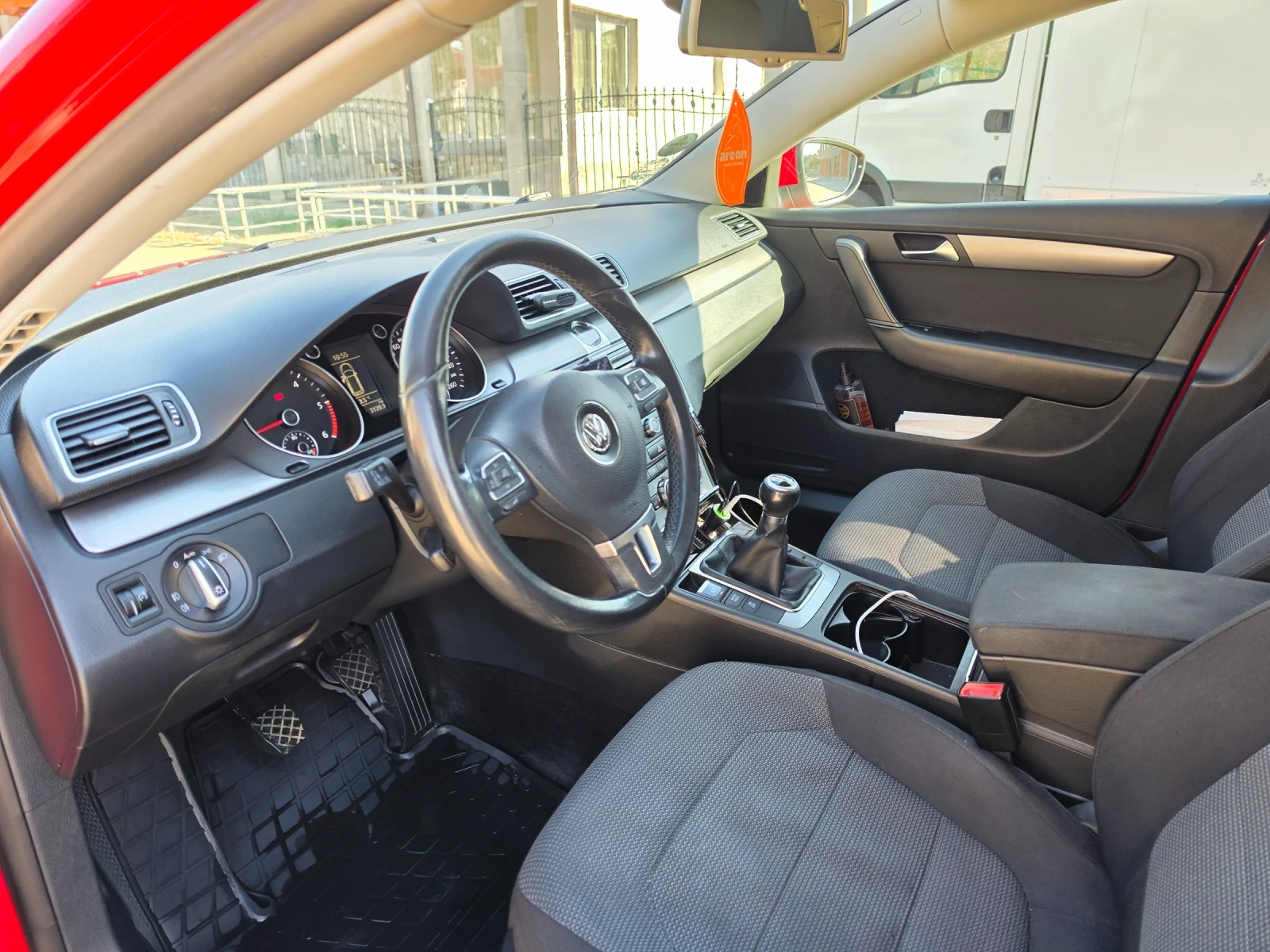 VW Passat 2.0d 170кс, снимка 6 - Автомобили и джипове - 56371829