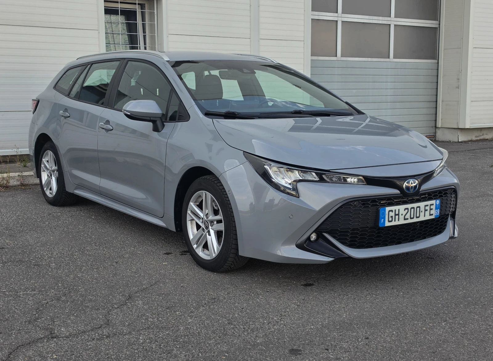 Toyota Corolla 2.0 Hybrid * FACE* , снимка 4 - Автомобили и джипове - 56433041