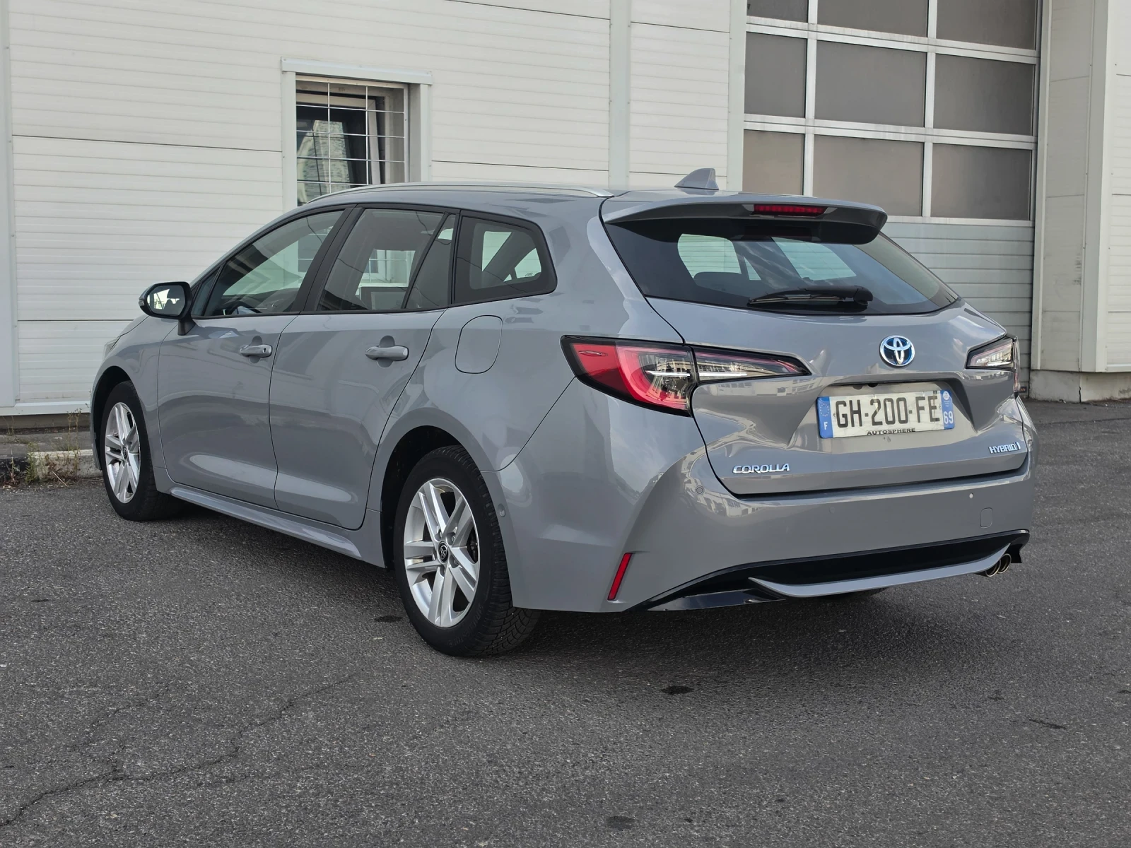 Toyota Corolla 2.0 Hybrid * FACE* , снимка 6 - Автомобили и джипове - 56433041