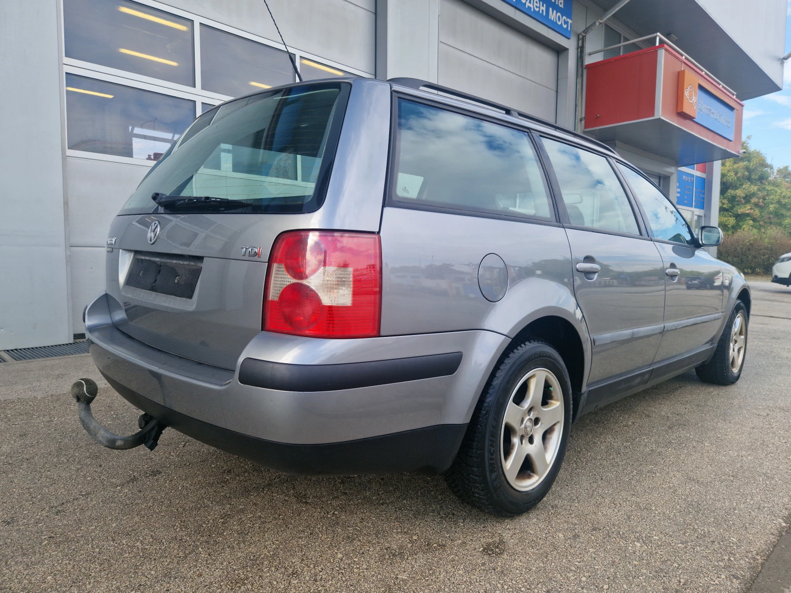 VW Passat 1.9TDI 132000км!!!, снимка 4 - Автомобили и джипове - 56635497