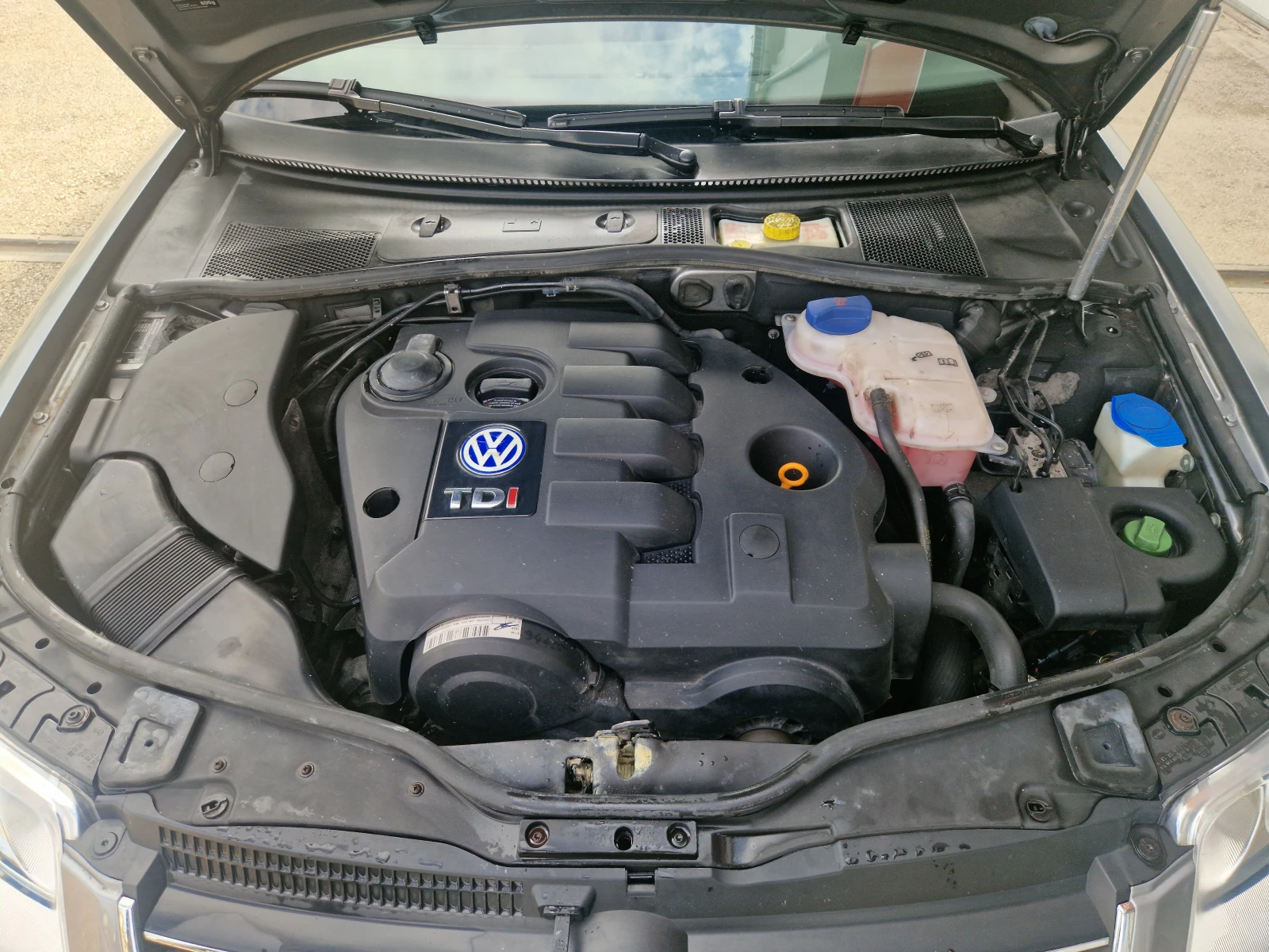 VW Passat 1.9TDI 132000км!!!, снимка 15 - Автомобили и джипове - 56635497