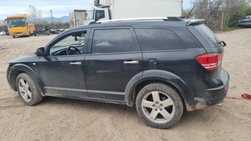 Dodge Journey 2.0CRD, снимка 3 - Автомобили и джипове - 49448684